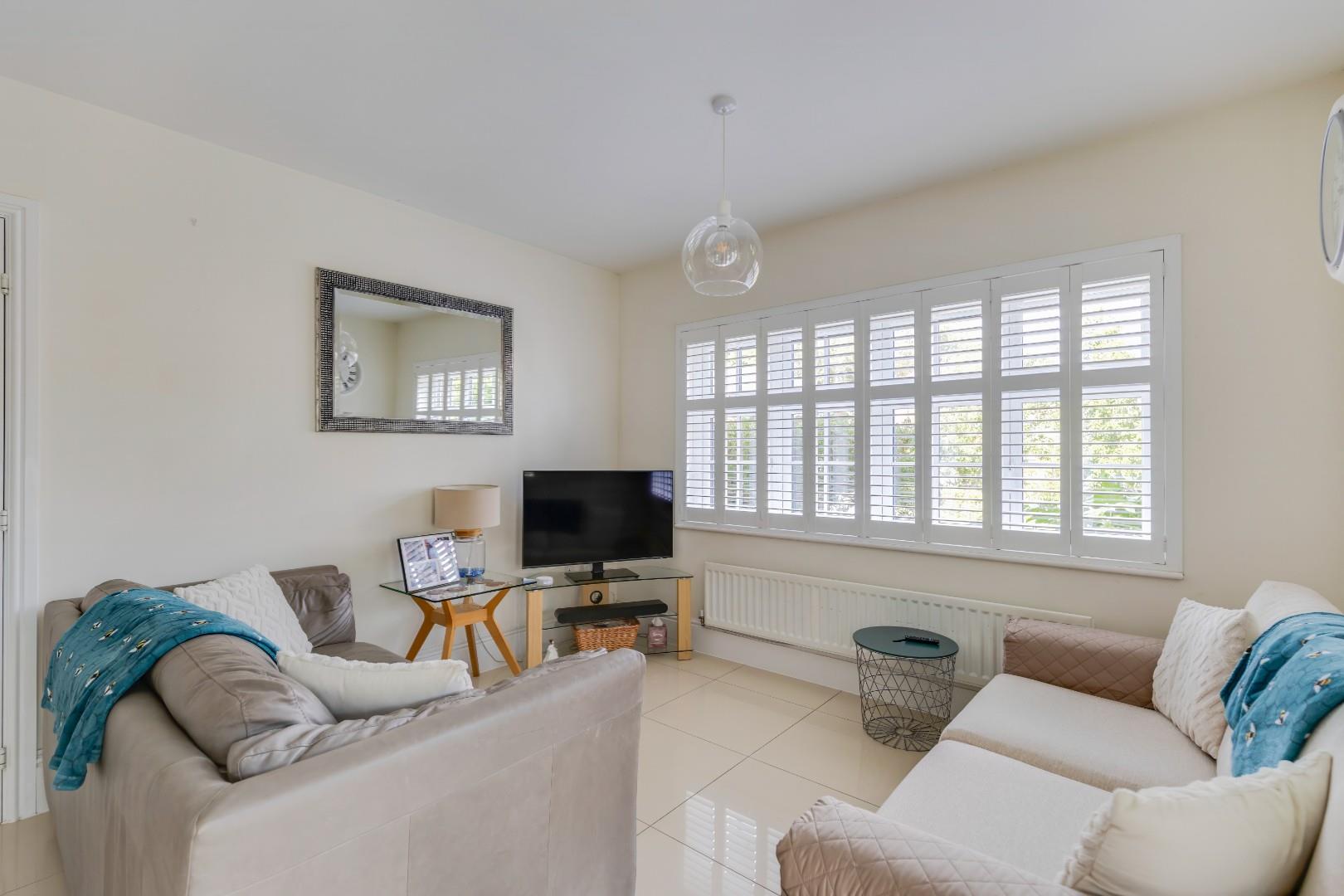 35 Goldsland Walk, Wenvoe, CF5 6FD